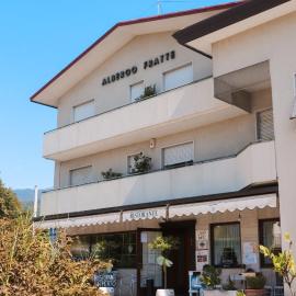 Albergo Ristorante Fratte，位于Fregona的酒店