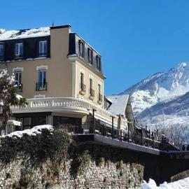 Hôtel Tourmalet，位于吕兹-圣索沃尔的酒店