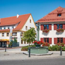 Hotel garni "Zum Engel"，位于Obergünzburg的酒店