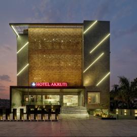 Hotel Akruti, Nanded，位于楠代德的酒店