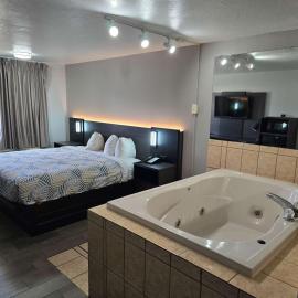 Motel 6 Oklahoma City OK Frontier City，位于爱德蒙的酒店
