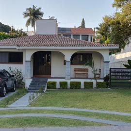 Casa en lomas de Cocoyoc，位于Texcalpan的酒店