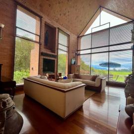 The Abbey - Country House，位于Cota的酒店
