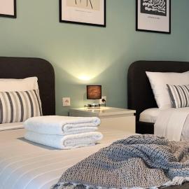 Vasilios Marinos Rooms，位于科林斯的酒店