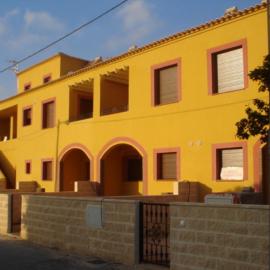 Apartamentos Turísticos Edificio del Pino，位于Sorbas的酒店