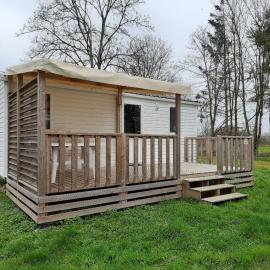 Mobil-home C007 - C008，位于Boofzheim的酒店