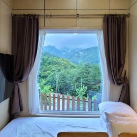 Starium Jecheon，位于堤川市的酒店