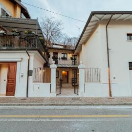 Hotel Alla Sosta，位于雷扎托的酒店