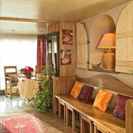Logis Hôtel Restaurant Robichon，位于Loray的酒店