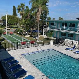 Sea Jay Motel and Marina，位于圣徒皮特海滩的酒店