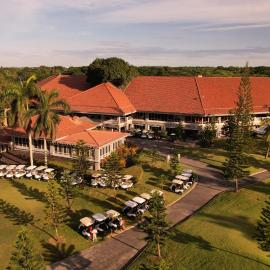 The Suites At Mount Malarayat，位于利帕的酒店