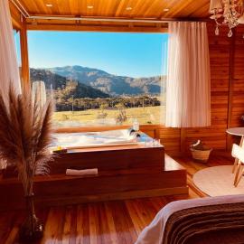 Chalé Romântico com jacuzzi e café da manhã em Rancho Queimado