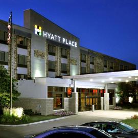 Hyatt Place Milwaukee Airport，位于密尔沃基的酒店