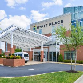 Hyatt Place Chesapeake，位于切萨皮克的酒店