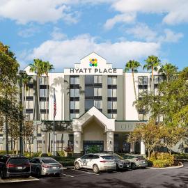 Hyatt Place Tampa Busch Gardens，位于坦帕的酒店