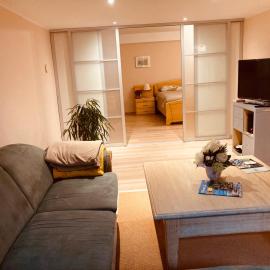 Wohnung im Haus Annabelle Tiefparterre，位于韦策的酒店