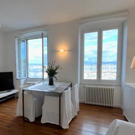 About Italy Holiday Rooms and Apartments，位于韦内雷港的酒店