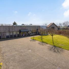 Hunzego Hotel，位于Uithuizermeeden的酒店
