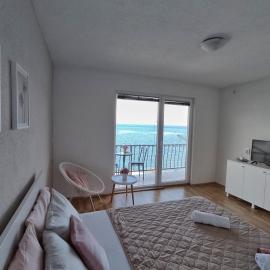 Apartment Polkaposki Trpejca，位于特佩杰卡的酒店
