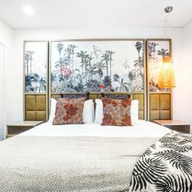 235 Temple Tranquility Triton Retreat，位于棕榈湾的酒店
