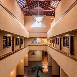 Sakr Hotel，位于Penápolis的酒店