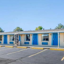 Hilliard Motor Lodge，位于希利亚德的酒店