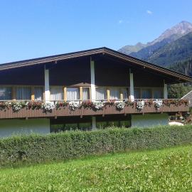 Gästehaus Eberl - Rita，位于弗林肯贝格的酒店