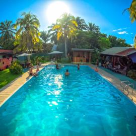 Hostel Casa de las Palmas Tours，位于莱蒂西亚的酒店