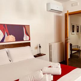 Carrales Guest House，位于努奥罗的酒店