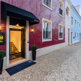 2M BOUTIQUE HOTEL，位于蒙蒂茹的酒店
