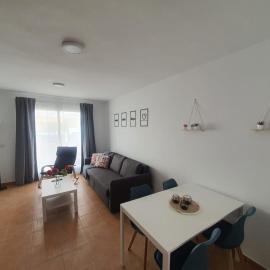 Moderno Apartamento 3 dormitorios y piscina，位于拉阿尔加瓦的酒店