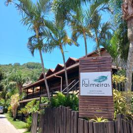 Pousada das Palmeiras,位于加罗帕巴的酒店