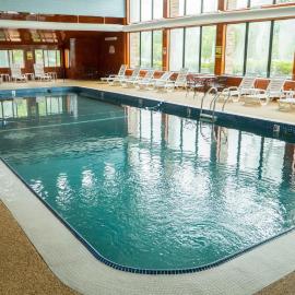 The Mariner Resort Cape Cod by The Red Collection，位于西雅茅斯的酒店