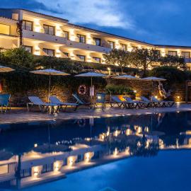 Hotel Sol Ixent - Adults Only，位于卡达克斯的酒店