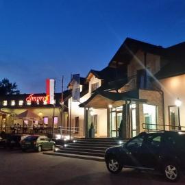 Hotel Impressa，位于Niedrzwica Duża的酒店