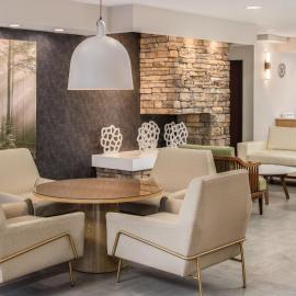 Fairfield Inn & Suites by Marriott Portland Airport，位于Parkrose的酒店