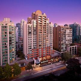 Residence Inn by Marriott Vancouver Downtown，位于温哥华的酒店