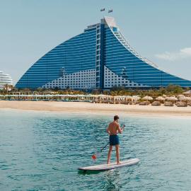Jumeirah Beach Hotel Dubai,位于迪拜的酒店