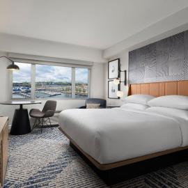 Sheraton Erie Bayfront Hotel,位于伊利的酒店