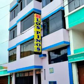 Hostal Los Pinos，位于万卡约的酒店