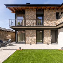 Cases Cerdanya Mountain Residences，位于贝尔维尔德赛当亚的酒店