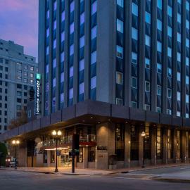 Embassy Suites By Hilton Knoxville Downtown,位于诺克斯维尔的酒店