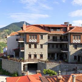 AROMA DRYOS SPA & ECO Hotel，位于美特索文的酒店