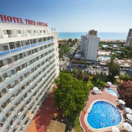 Hotel Tres Anclas，位于甘迪亚的酒店