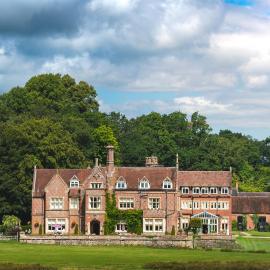 Burley Manor，位于伯利的酒店