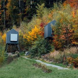 Hrad Kunzov Glamping & SPA & Restaurant，位于普热罗夫的酒店