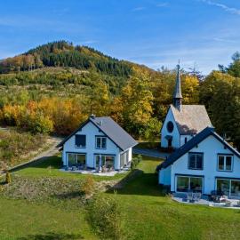 Ferienhäuser Hoher Knochen mit Sauna，位于施马伦贝格的酒店
