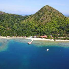 EL RIO Y MAR RESORT,位于科隆的酒店