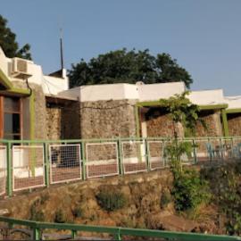 Rupmati The Valley Hotel，位于Māndu的酒店