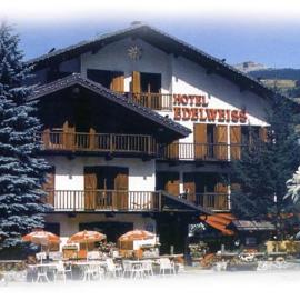 Hotel Edelweiss & SPA，位于切萨纳·都灵尼斯的酒店